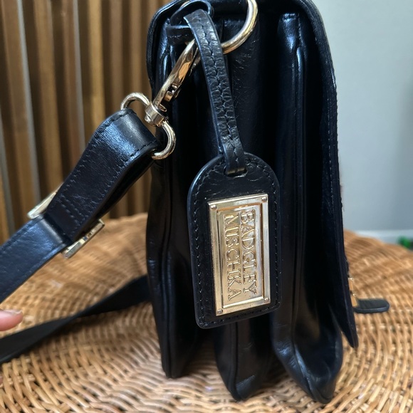 Badgley Mischka Black Leather Satchel Two—Toned Hardware Turnlock Crossbody - Picture 6 of 12